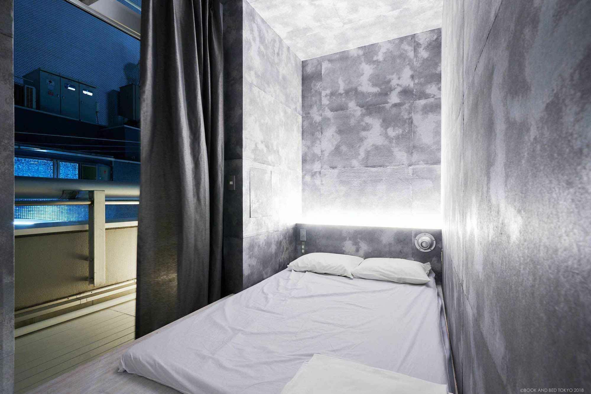 Book And Bed Tokyo Shinsaibashi 旅馆 大阪